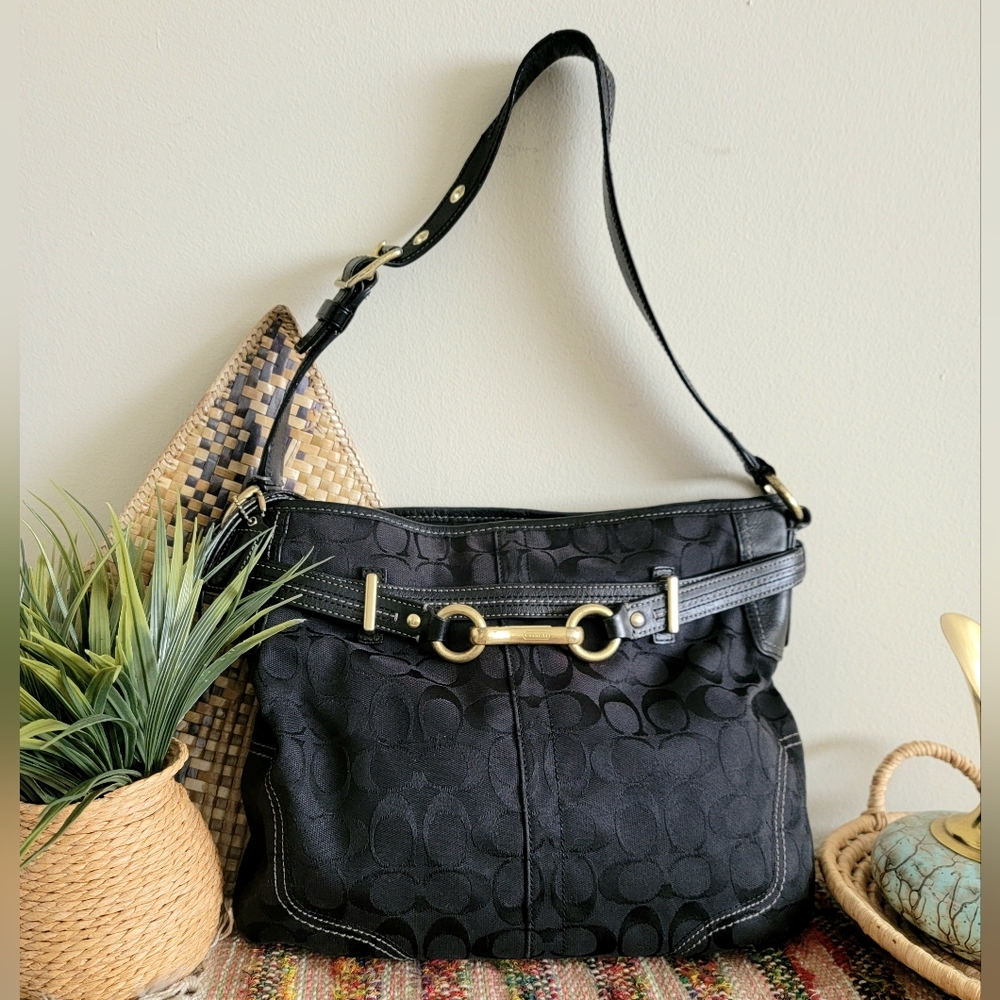Coach shoulder bag vintage style black purse